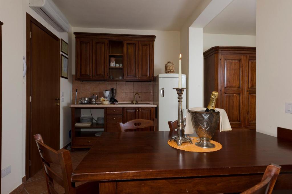 Locanda Ristorante Al Cardellino Bardolino Quarto foto
